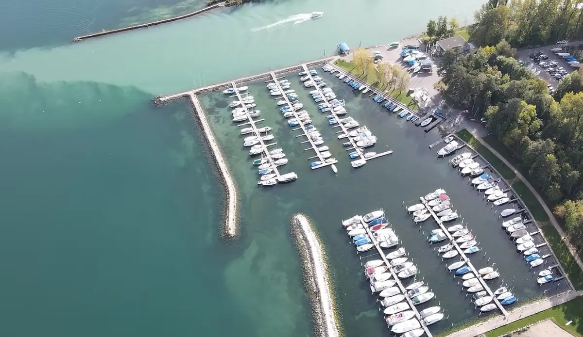 Charterbasis in der Schweiz Le Landeron